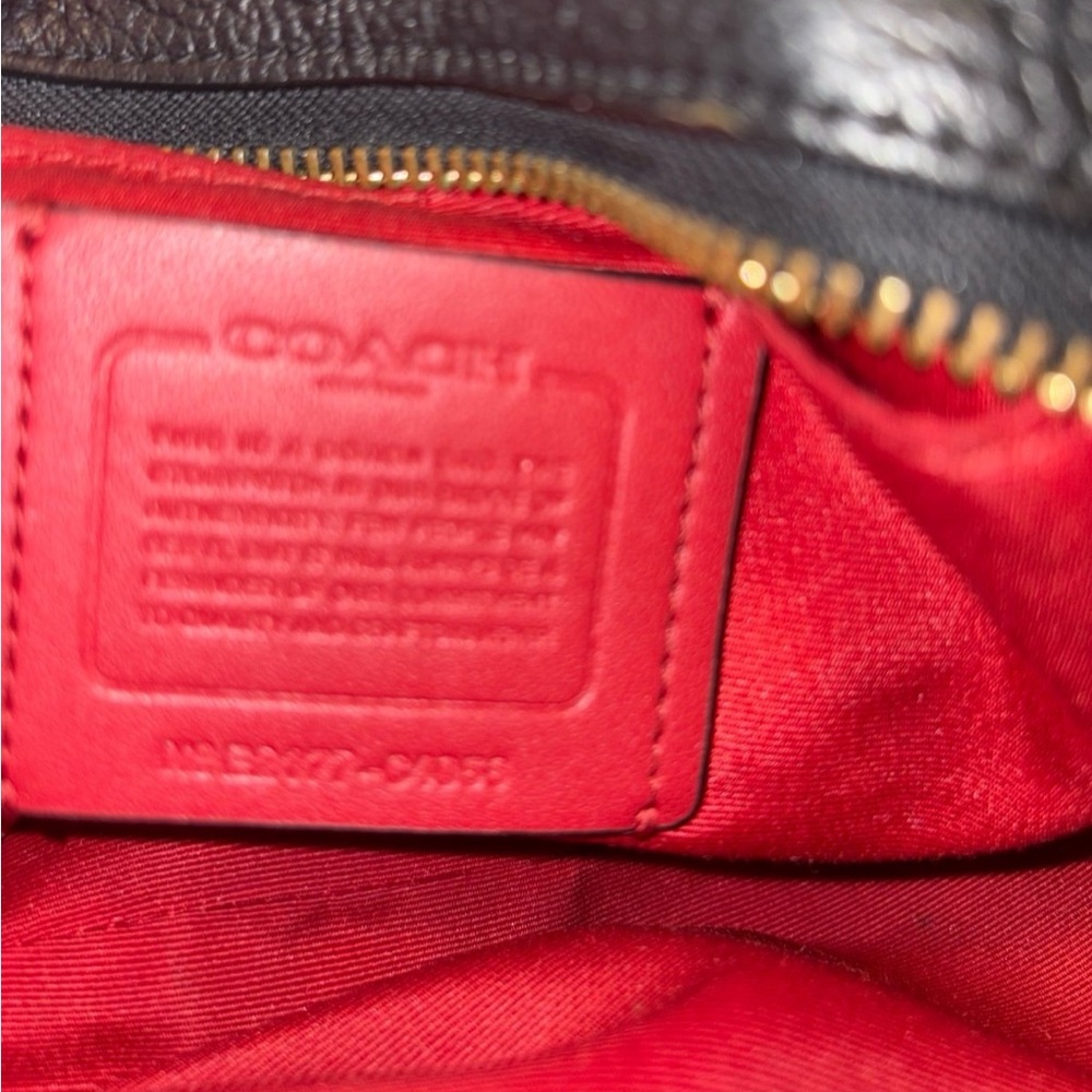 Coach C4056 Horse and Carriage Camera Crossbody Bag - Picture 4 of 10